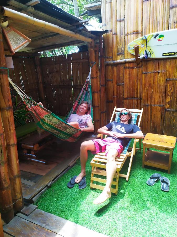 Iguana Beach House Pansiyon Montañita Dış mekan fotoğraf