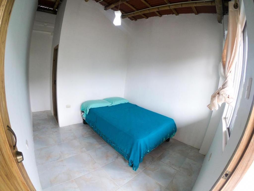 Iguana Beach House Pansiyon Montañita Dış mekan fotoğraf
