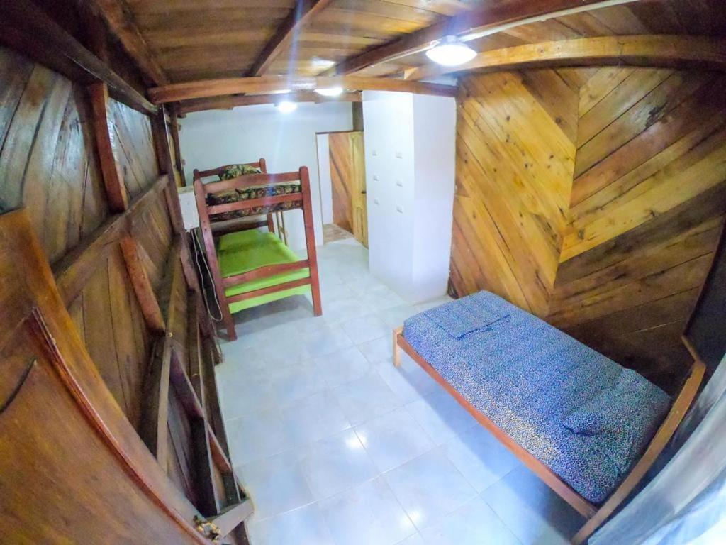 Iguana Beach House Pansiyon Montañita Dış mekan fotoğraf