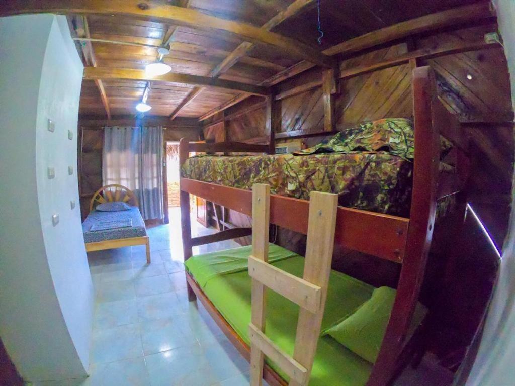 Iguana Beach House Pansiyon Montañita Dış mekan fotoğraf
